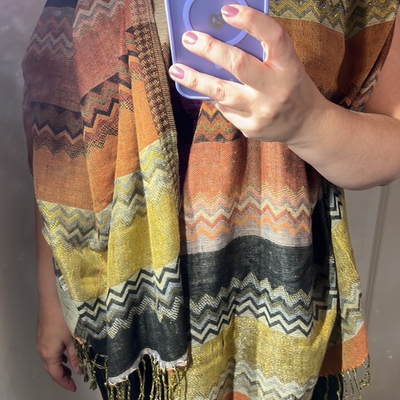 ❤️🧣BEAUTIFUL DESIGNER SCARF🧣❤️LONG EUC GIFT GOLD BROWN BLACK ORANGE CHEVRON - Picture 2 of 6